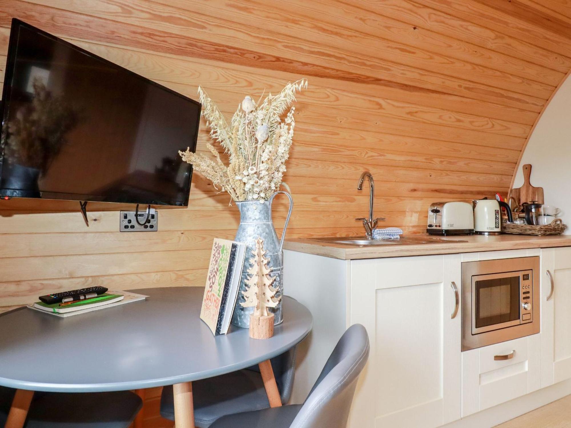 Barry Holiday home